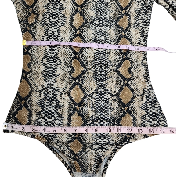 I.AM.GIA Kenzie Snakeskin Bodysuit Long Sleeve Mock Neck Size Small - Picture 9 of 14